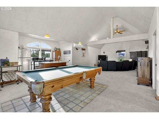 18380 S FERGUSON Rd, Oregon City, OR 97045