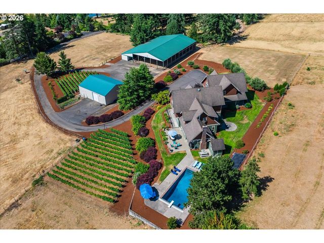 18380 S FERGUSON Rd, Oregon City, OR 97045