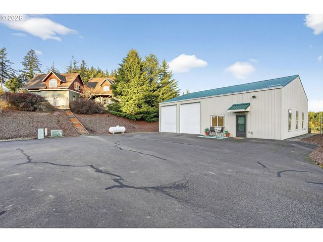 18380 S FERGUSON Rd, Oregon City, OR 97045