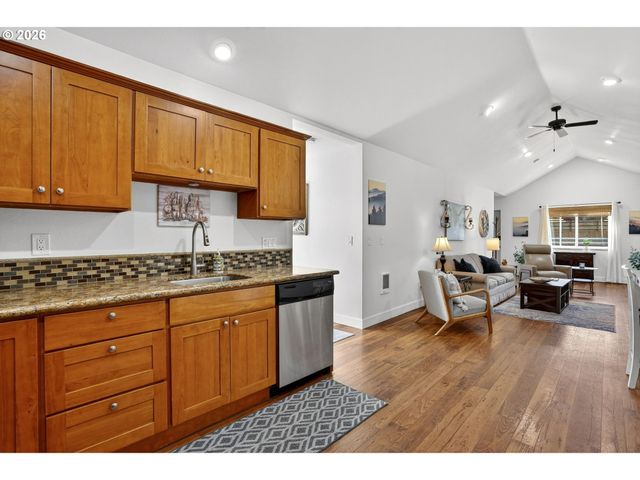 18380 S FERGUSON Rd, Oregon City, OR 97045