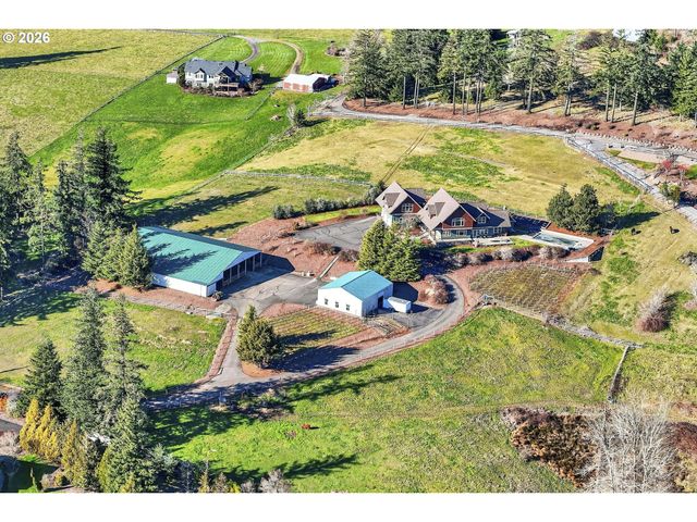 18380 S FERGUSON Rd, Oregon City, OR 97045