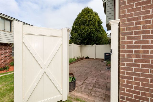 37 Elderwood Drive 37, Stoughton, MA 02072