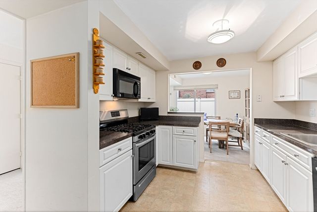 37 Elderwood Drive 37, Stoughton, MA 02072