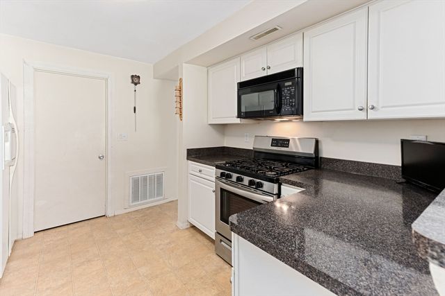 37 Elderwood Drive 37, Stoughton, MA 02072