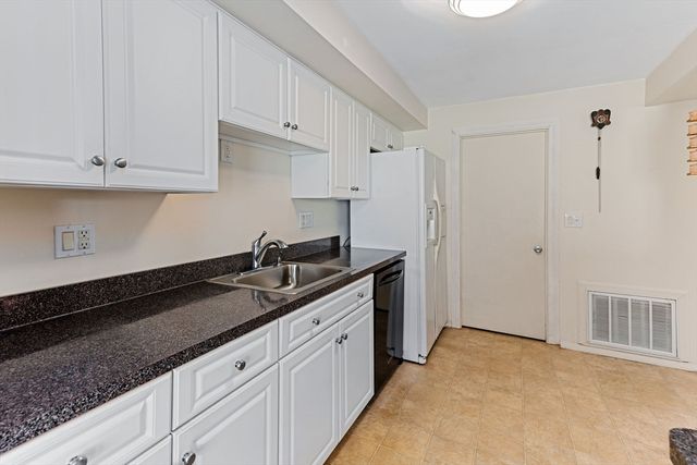 37 Elderwood Drive 37, Stoughton, MA 02072