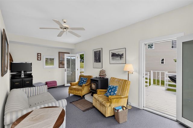 15657 Lakeview Drive, Buchanan, MI 49107