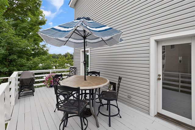 15657 Lakeview Drive, Buchanan, MI 49107