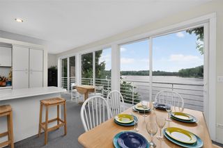 15657 Lakeview Drive, Buchanan, MI 49107