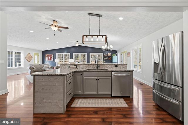 151 SASSAFRAS LN, Clear Brook, VA 22624