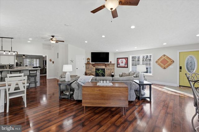 151 SASSAFRAS LN, Clear Brook, VA 22624