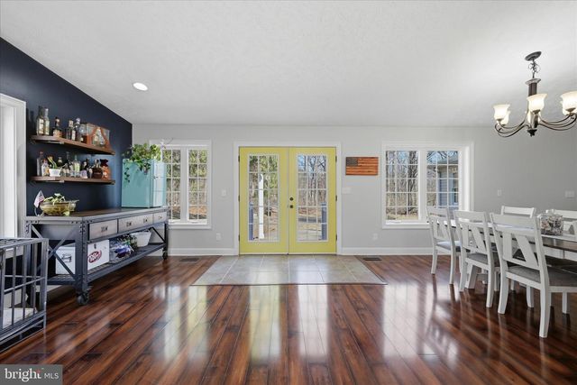 151 SASSAFRAS LN, Clear Brook, VA 22624