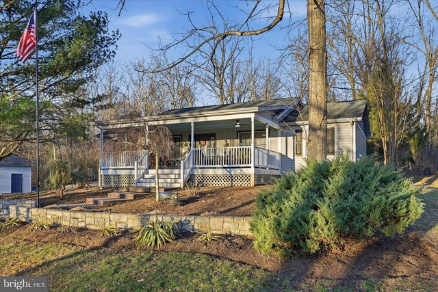 151 SASSAFRAS LN, Clear Brook, VA 22624