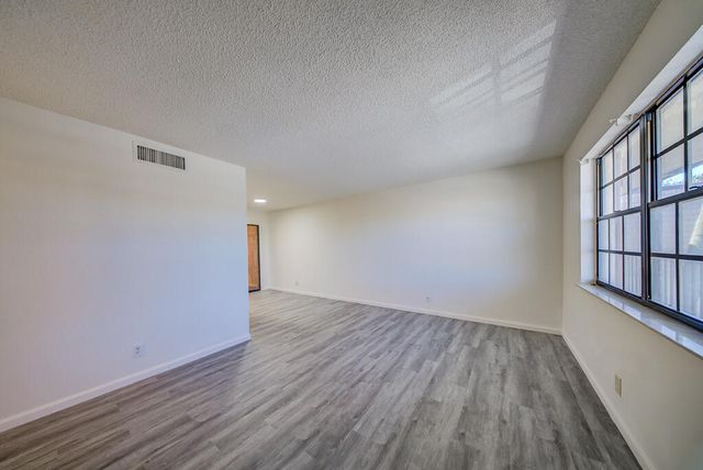 4720 Oak Terrace Drive, Greenacres, FL 33463