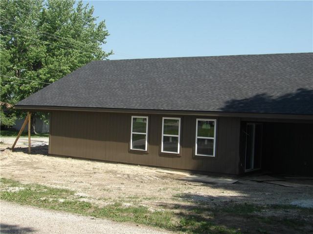 303 S Lexington Street, Holden, MO 64061