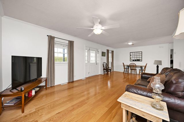 73 Sea Cadet Court, Lancaster, KY 40444