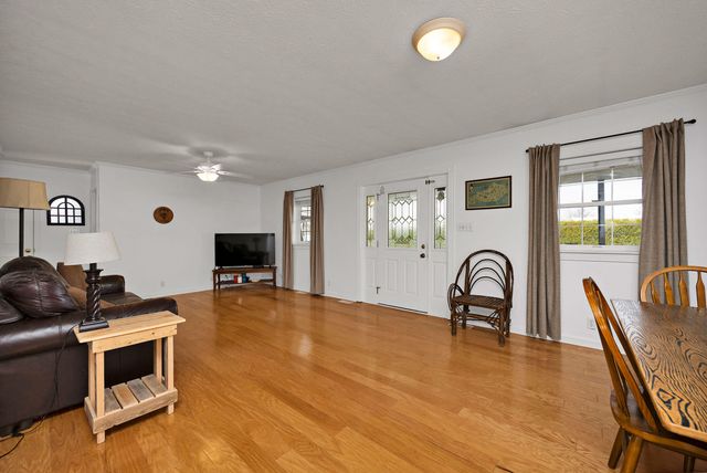 73 Sea Cadet Court, Lancaster, KY 40444