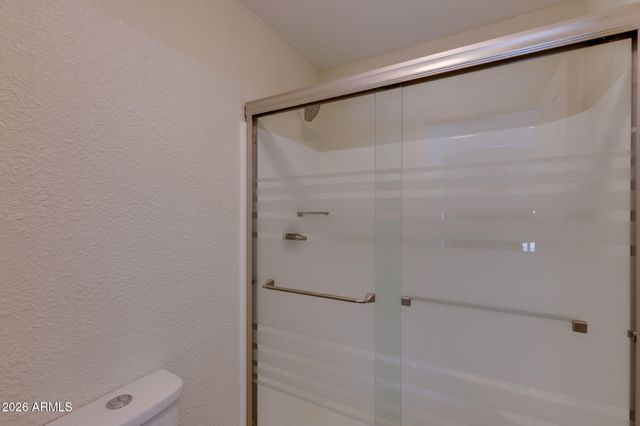 5338 W Freeway Lane, Glendale, AZ 85302