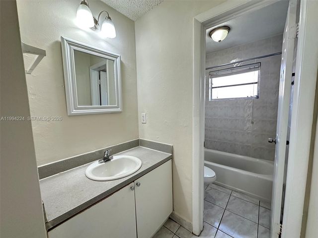 11346 SW 2nd St Front, Sweetwater, FL 33174