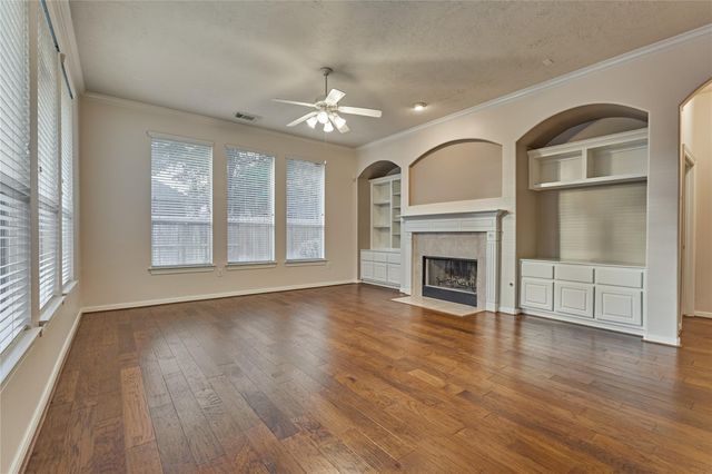 28 Misty Harbor E, Montgomery, TX 77356