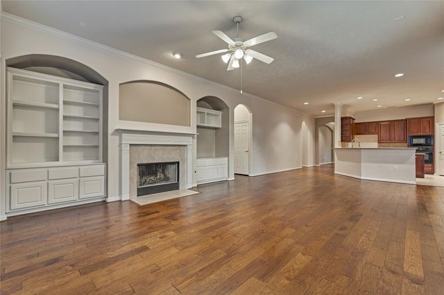 28 Misty Harbor E, Montgomery, TX 77356