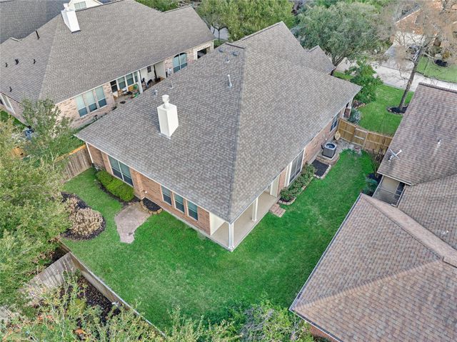 28 Misty Harbor E, Montgomery, TX 77356