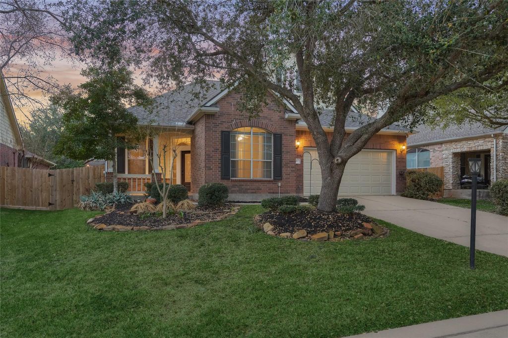 28 Misty Harbor E, Montgomery, TX 77356