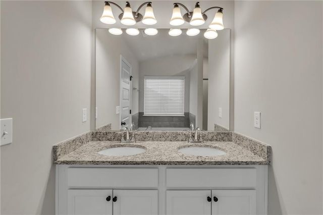 684 Lakehaven Lane, Loganville, GA 30052