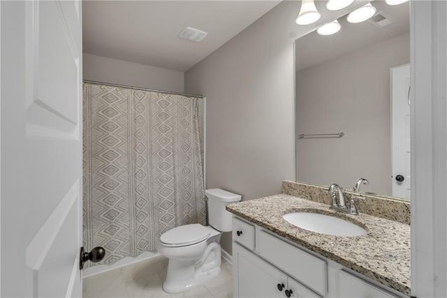684 Lakehaven Lane, Loganville, GA 30052