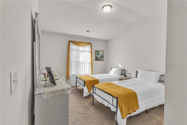 684 Lakehaven Lane, Loganville, GA 30052