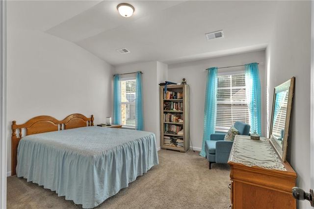684 Lakehaven Lane, Loganville, GA 30052