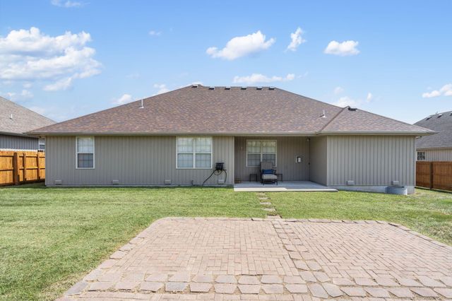 639 N Rockingham Avenue, Nixa, MO 65714
