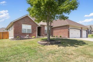 639 N Rockingham Avenue, Nixa, MO 65714