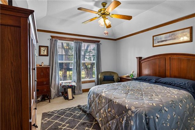 105 W South Street, Spring Hill, KS 66083