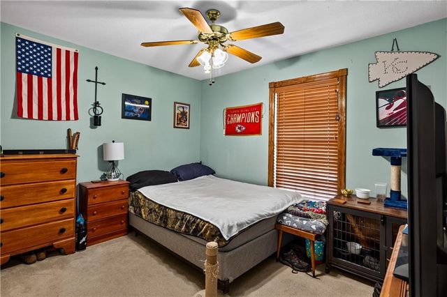 105 W South Street, Spring Hill, KS 66083