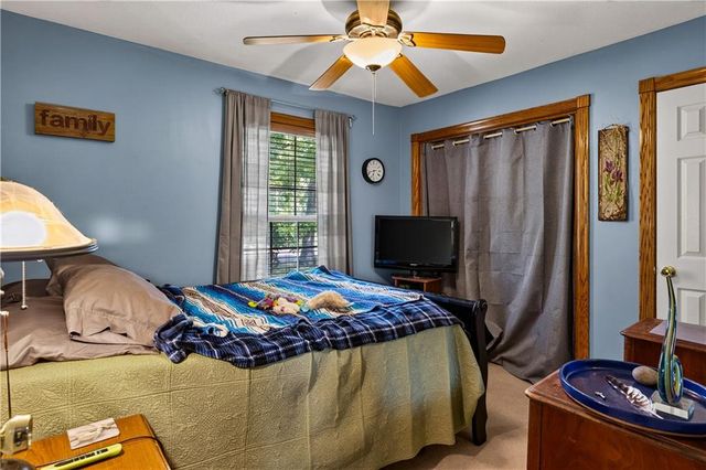 105 W South Street, Spring Hill, KS 66083