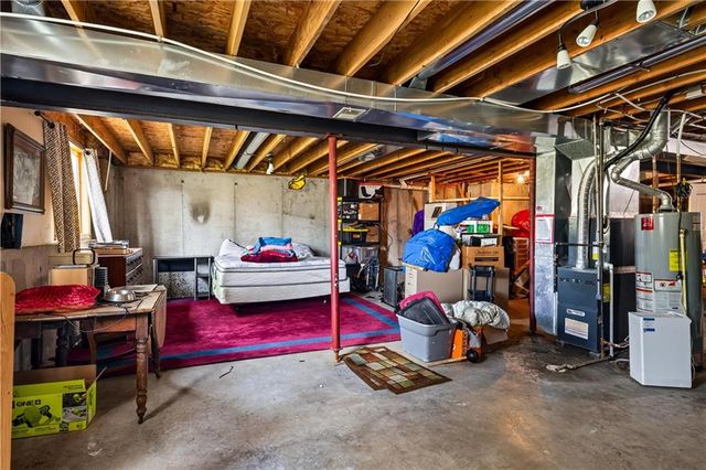 105 W South Street, Spring Hill, KS 66083