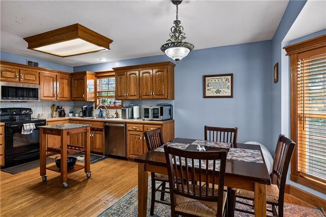 105 W South Street, Spring Hill, KS 66083