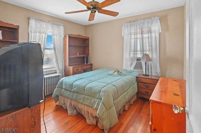 47 Elycroft Pkwy, Rutherford Boro, NJ 07070