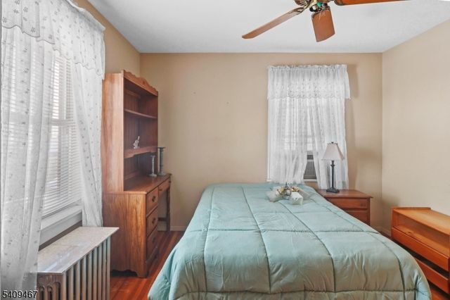 47 Elycroft Pkwy, Rutherford Boro, NJ 07070