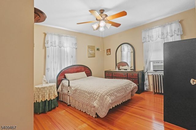 47 Elycroft Pkwy, Rutherford Boro, NJ 07070