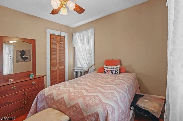 47 Elycroft Pkwy, Rutherford Boro, NJ 07070