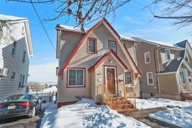 47 Elycroft Pkwy, Rutherford Boro, NJ 07070