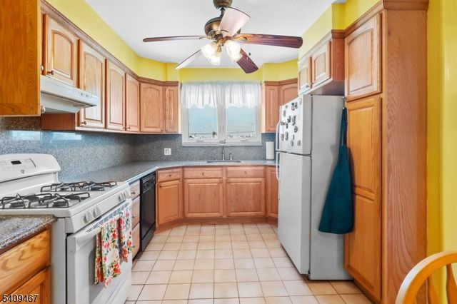 47 Elycroft Pkwy, Rutherford Boro, NJ 07070