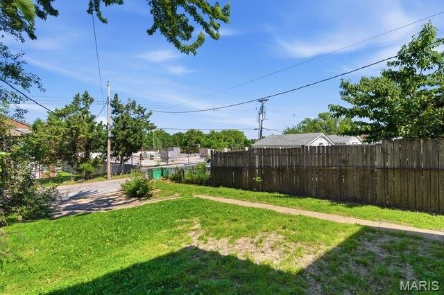 5847 Goener Avenue, St Louis, MO 63116