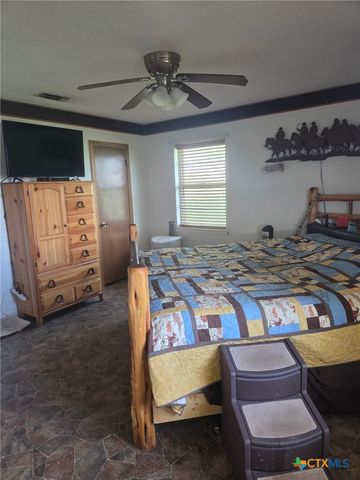 113 Leisure Acres Drive, Gatesville, TX 76528