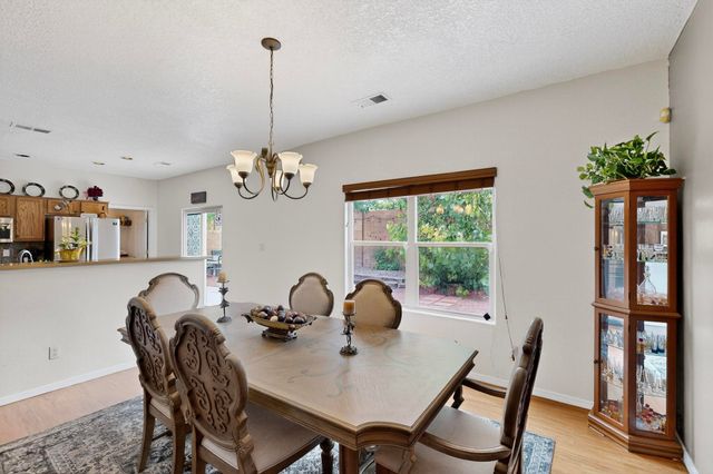 3032 Cochiti Street NE, Rio Rancho, NM 87144