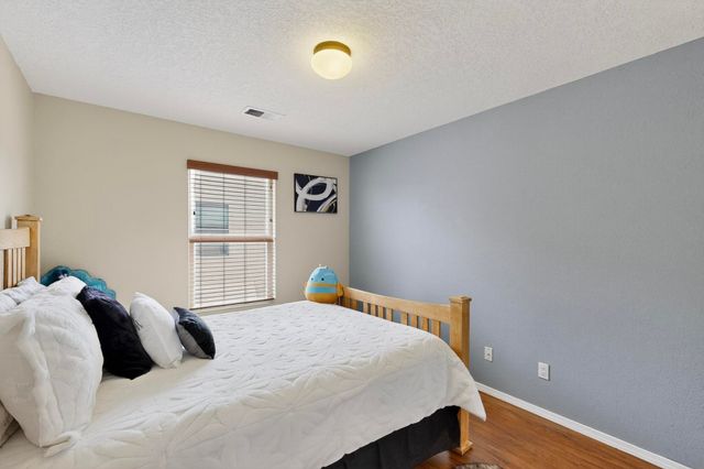 3032 Cochiti Street NE, Rio Rancho, NM 87144