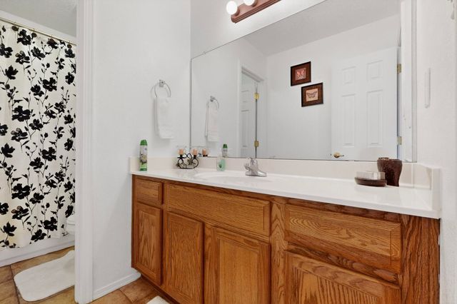 3032 Cochiti Street NE, Rio Rancho, NM 87144