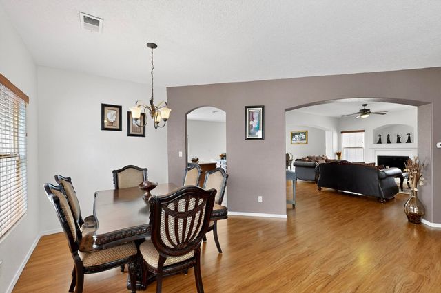 3032 Cochiti Street NE, Rio Rancho, NM 87144