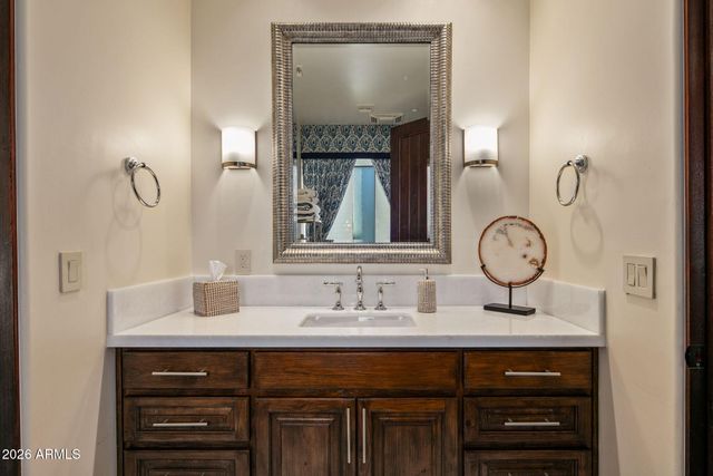 9719 E MADERA Drive, Scottsdale, AZ 85262